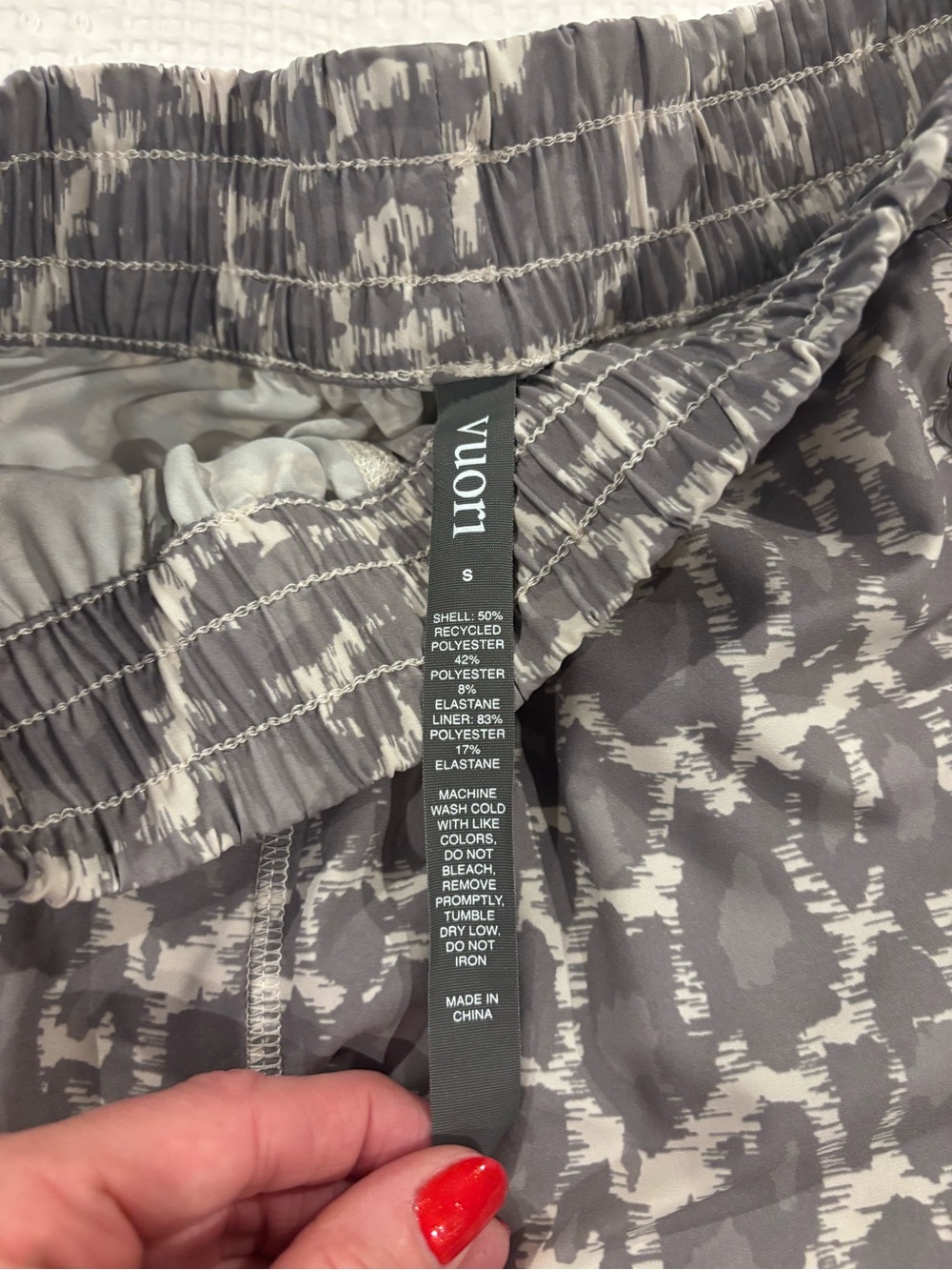 Vuori Shorts - Picture 4 of 5